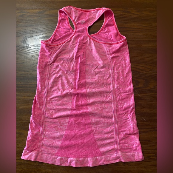 American Eagle Pink Workout Tank - Picture 3 of 3